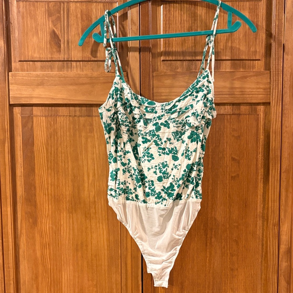 Lulu's Green Floral Bodysuit